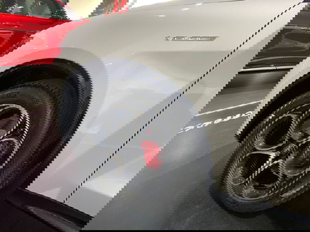 Alfa Romeo Stelvio nuova a Reggio Emilia (2)