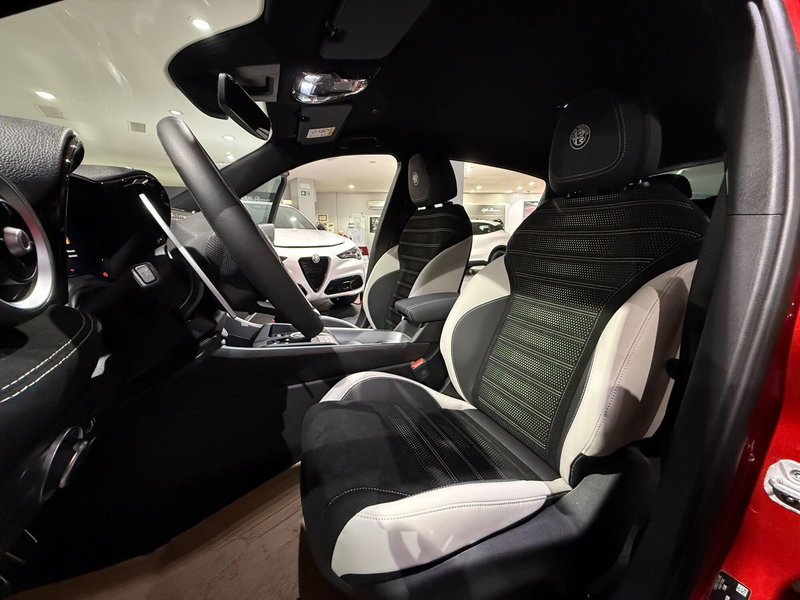 Alfa Romeo Tonale nuova a Reggio Emilia (10)