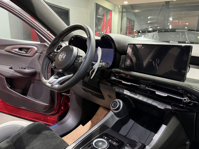 Alfa Romeo Tonale nuova a Reggio Emilia (17)