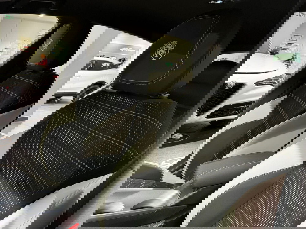 Alfa Romeo Tonale nuova a Reggio Emilia (9)