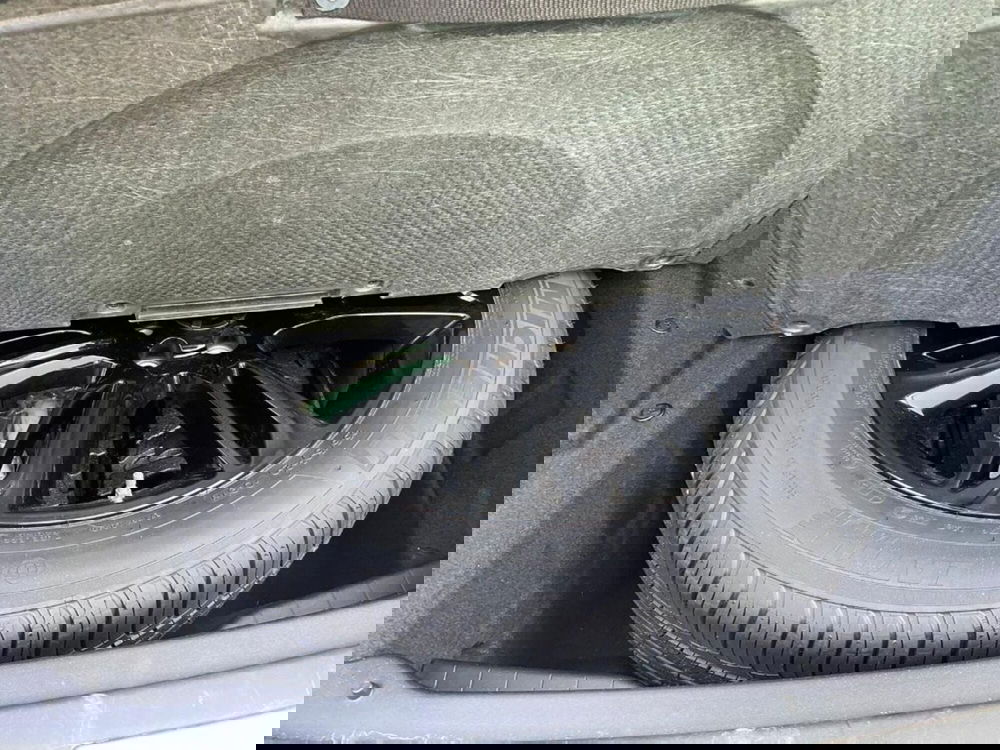 Land Rover Range Rover Velar usata a Siena (18)