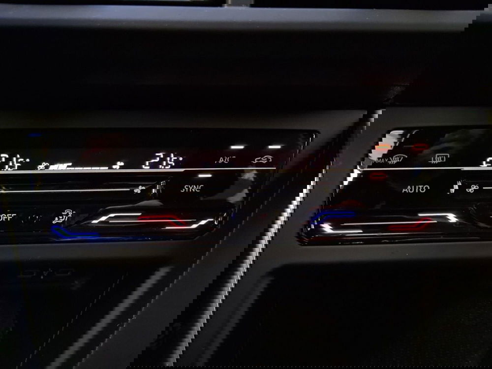 Volkswagen Taigo usata a Bologna (19)