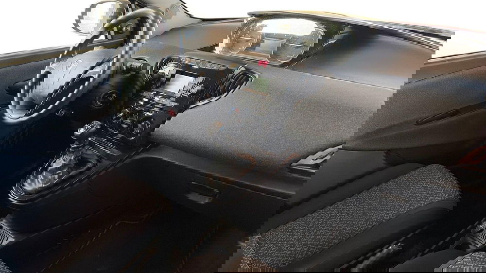 Lancia Ypsilon usata a Catania (10)