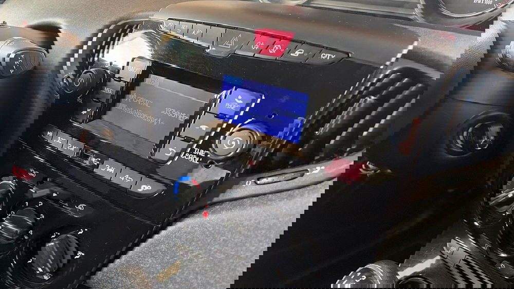 Lancia Ypsilon usata a Catania (6)