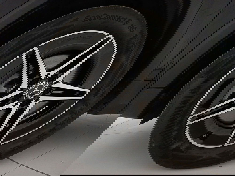 Mercedes-Benz EQA usata a Bari (14)
