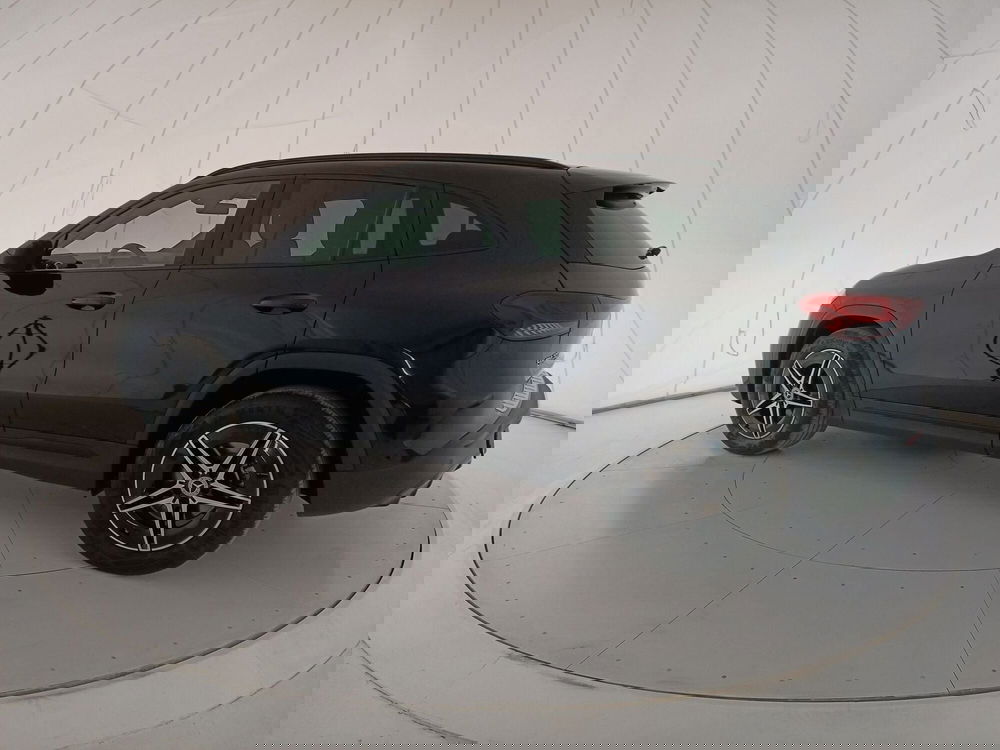 Mercedes-Benz EQA usata a Bari (3)