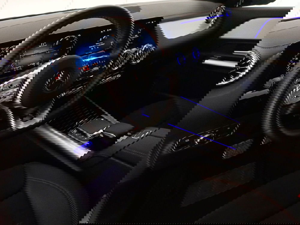 Mercedes-Benz EQA usata a Bari (5)