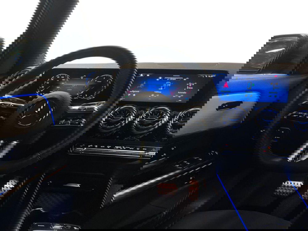 Mercedes-Benz GLA SUV usata a Monza e Brianza (11)