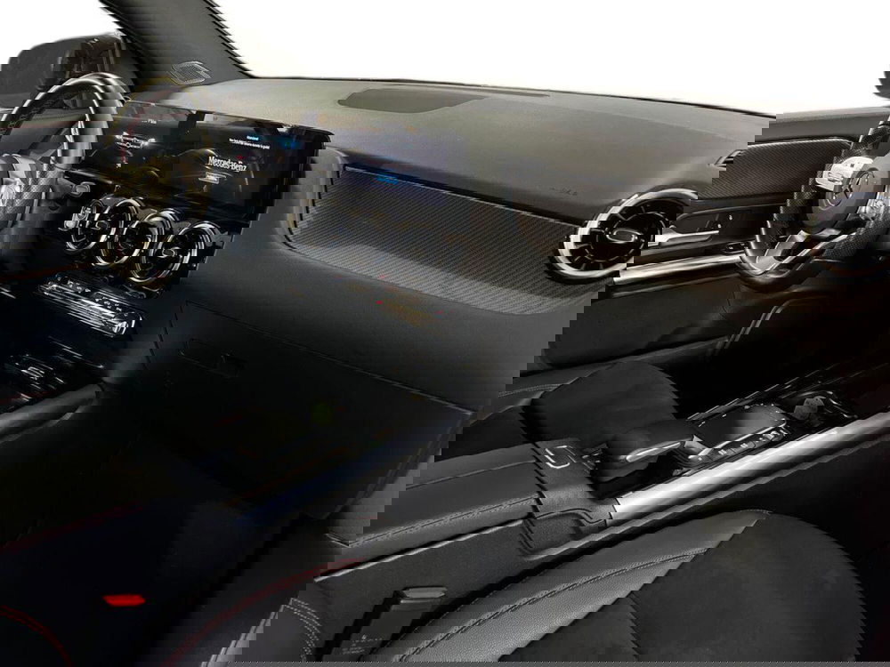 Mercedes-Benz GLA SUV usata a Bari (9)