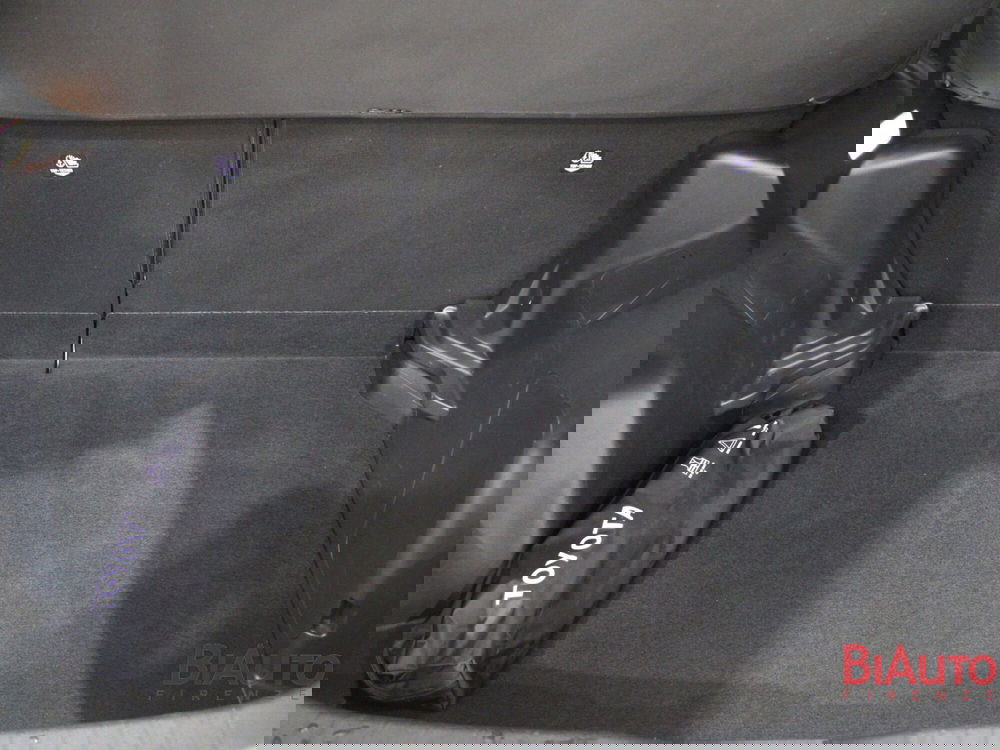 Toyota Yaris Cross usata a Firenze (9)