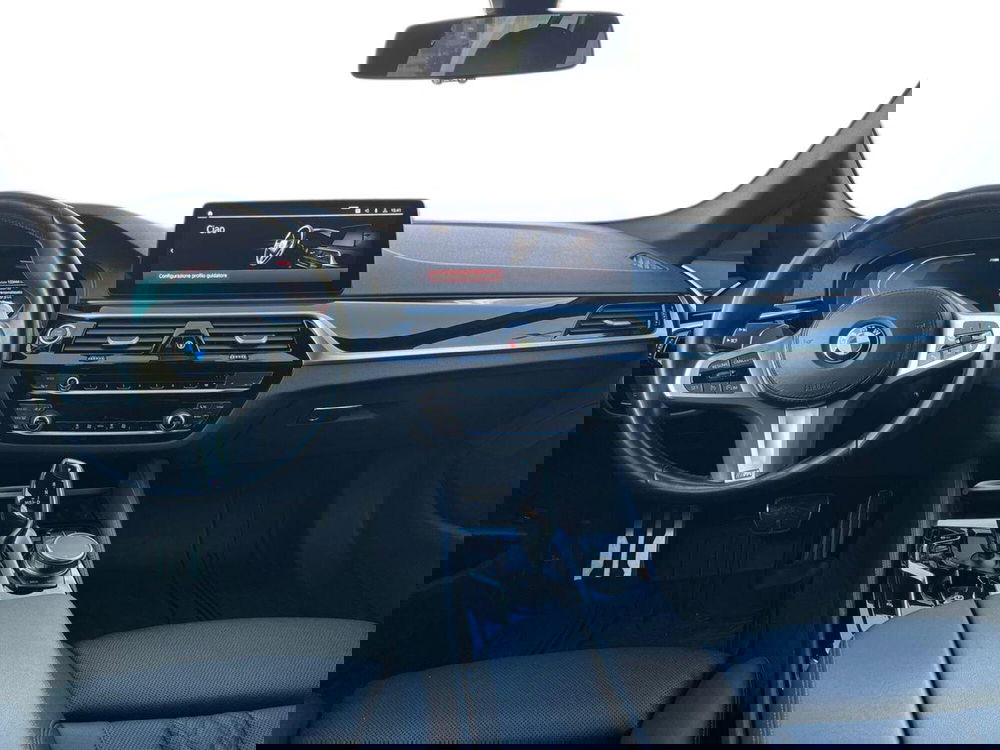 BMW Serie 5 Touring usata a Bari (8)