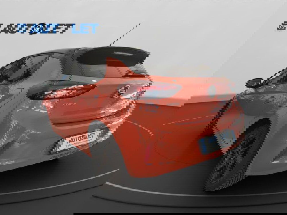 Opel Corsa usata a Genova (8)