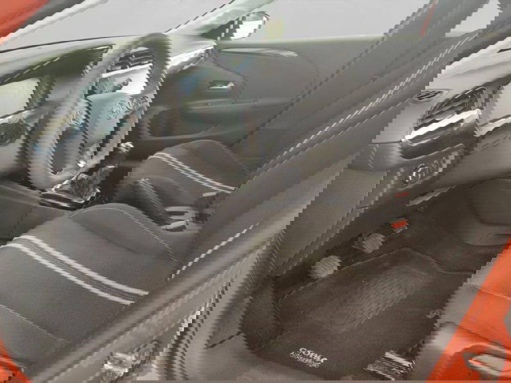 Opel Corsa usata a Genova (9)
