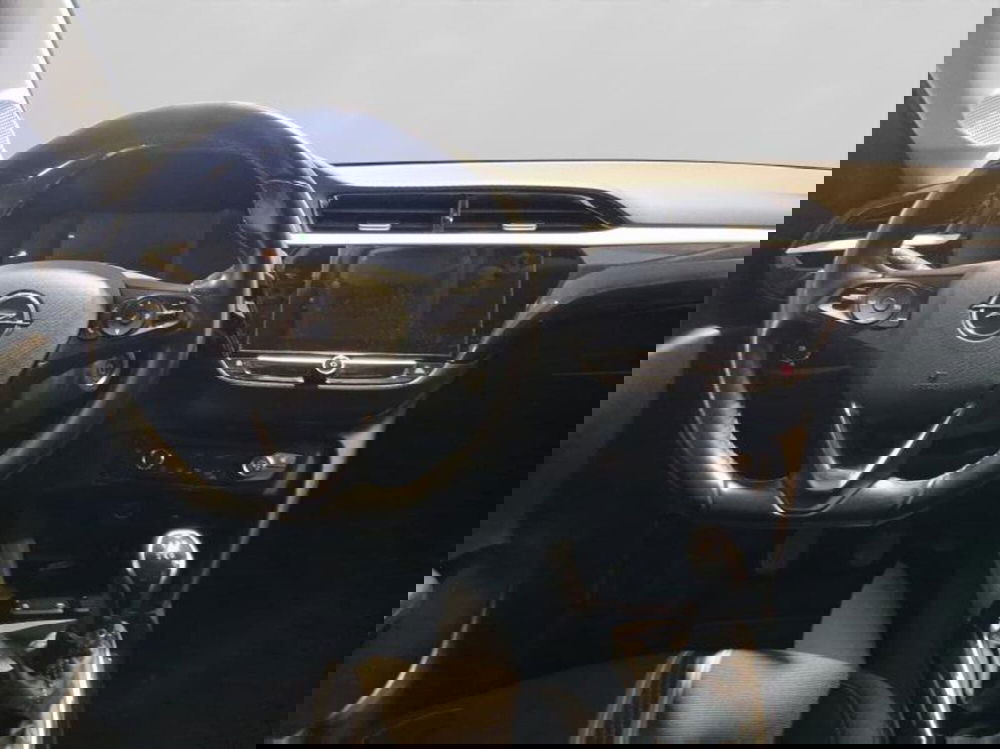 Opel Corsa usata a Genova (11)