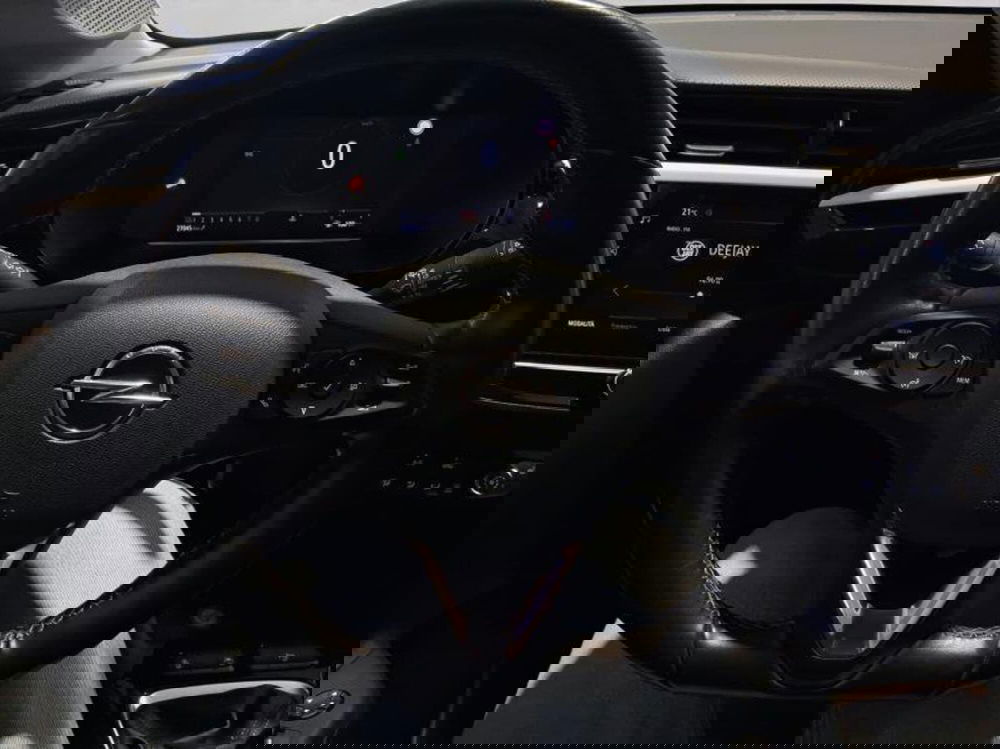 Opel Corsa usata a Genova (14)