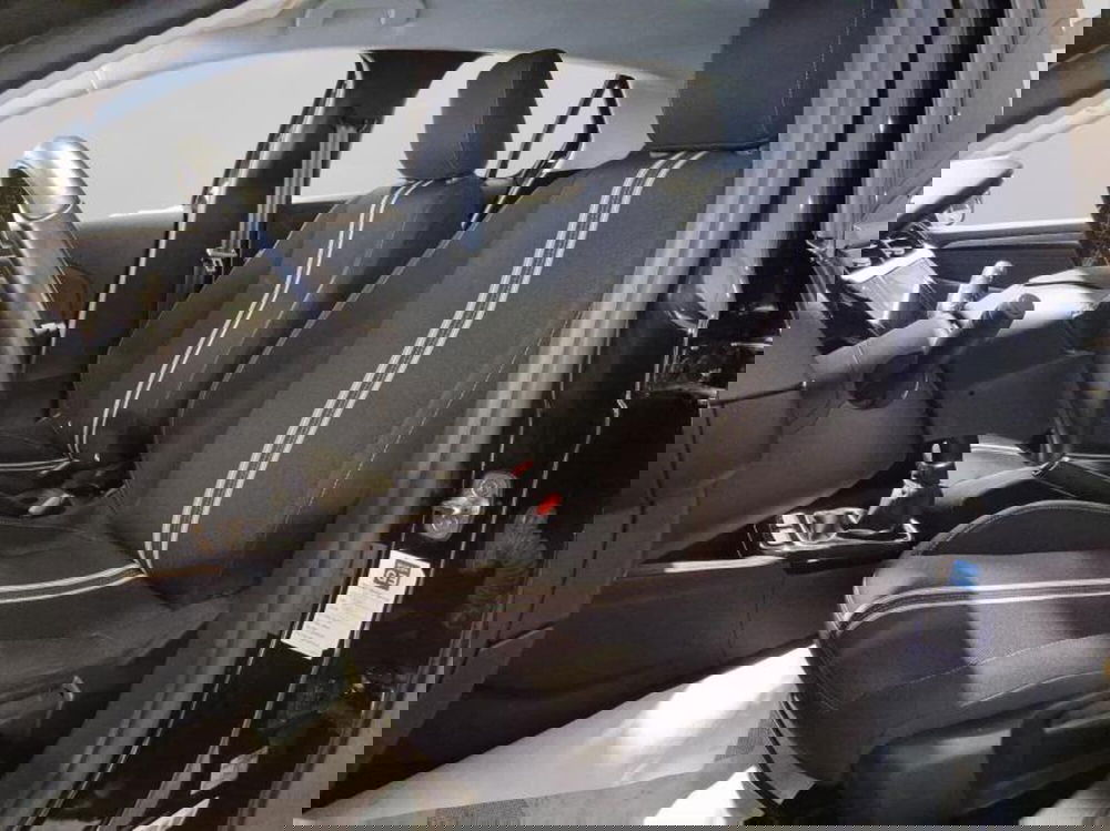 Opel Corsa usata a Genova (9)