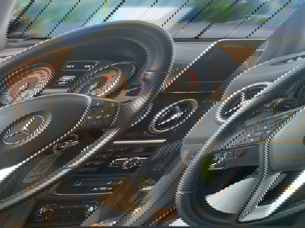 Mercedes-Benz GLA SUV usata a Cosenza (10)