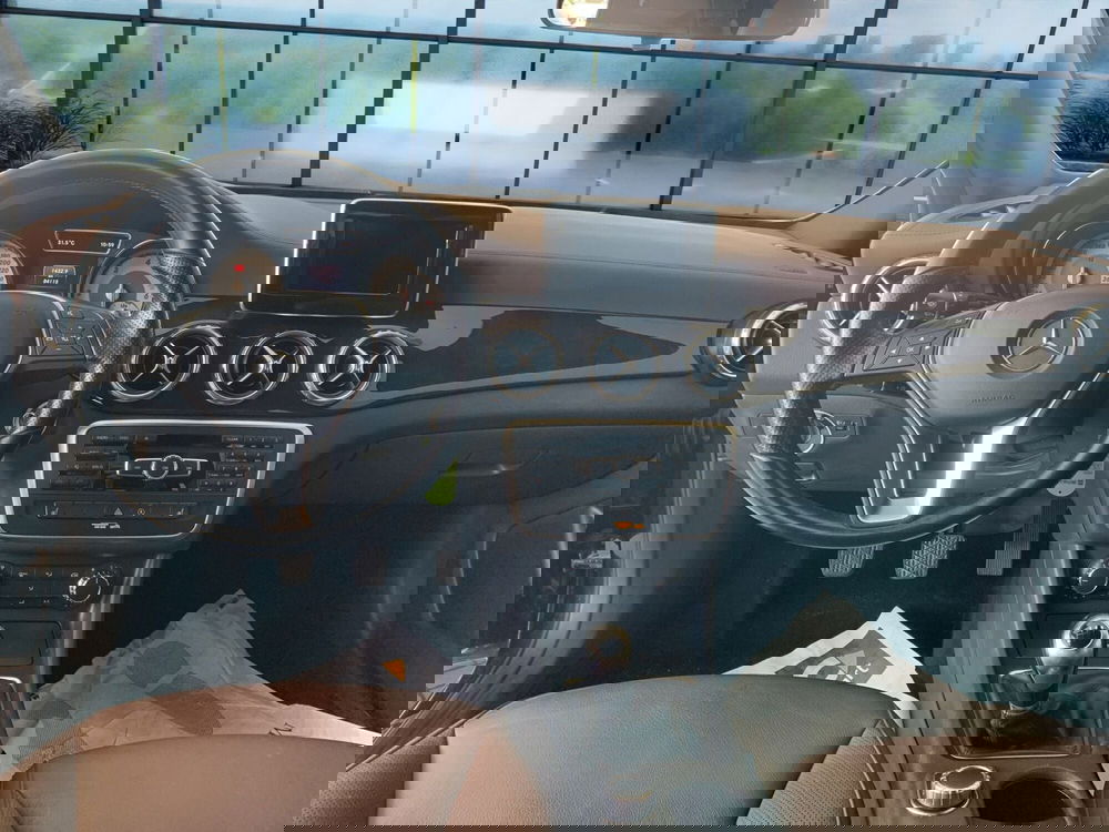 Mercedes-Benz GLA SUV usata a Cosenza (14)