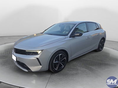 Opel Astra 1.5 Turbo Diesel 130 CV AT8 Business Elegance del 2023 usata a Siena