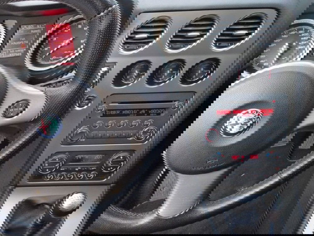 Alfa Romeo 159 SportWagon usata a Rimini (8)