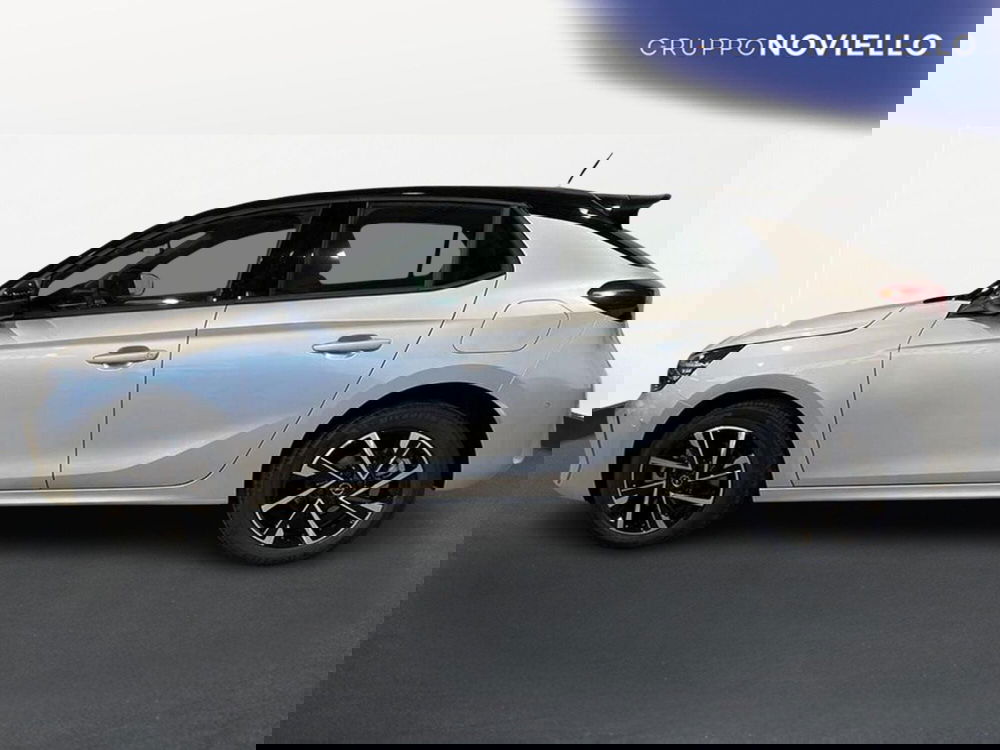 Opel Corsa nuova a Salerno (4)