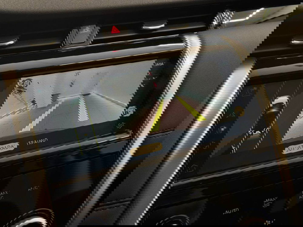 Land Rover Discovery Sport usata a Savona (16)