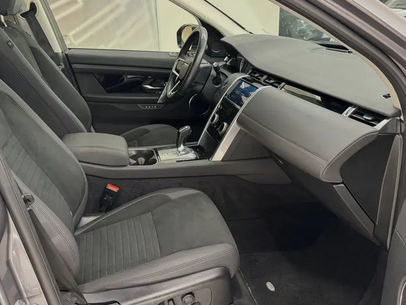 Land Rover Discovery Sport usata a Savona (3)