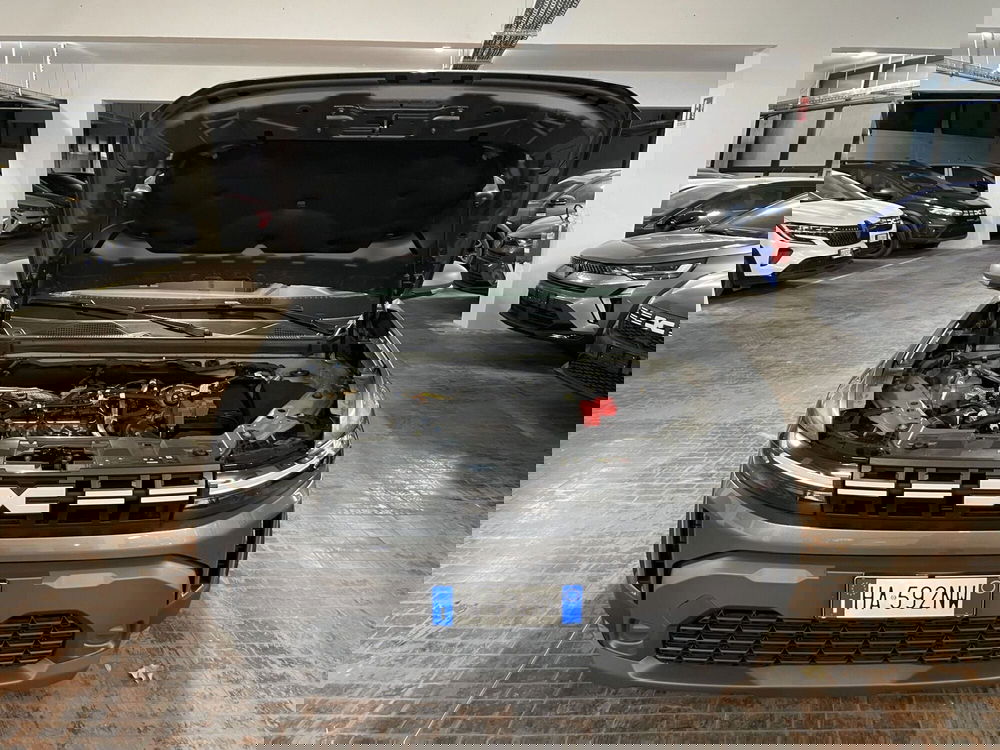 Dacia Duster usata a Milano (12)