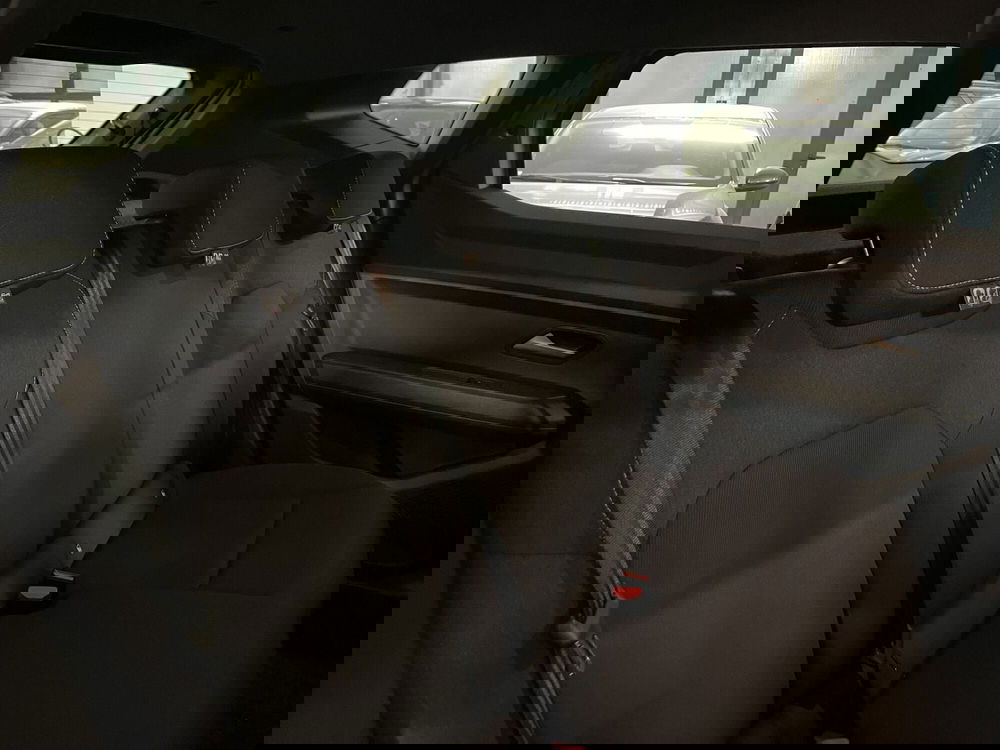 Dacia Duster usata a Milano (13)