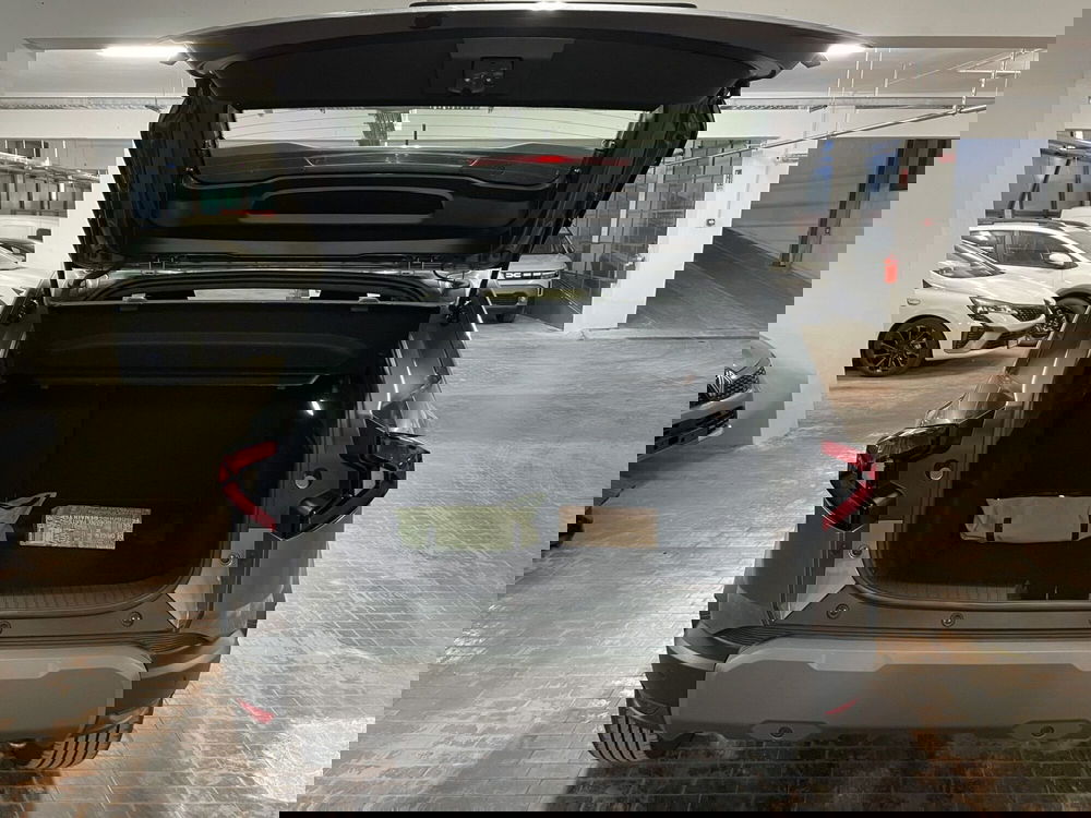 Dacia Duster usata a Milano (15)