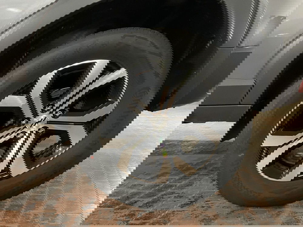 Dacia Duster usata a Milano (16)