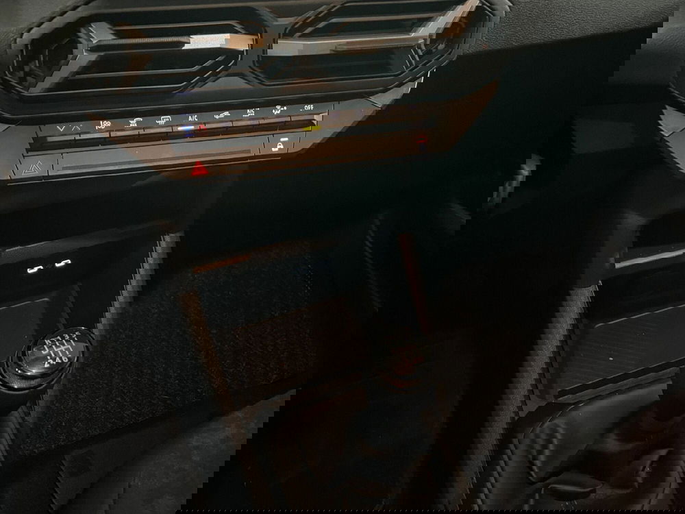 Dacia Duster usata a Milano (9)