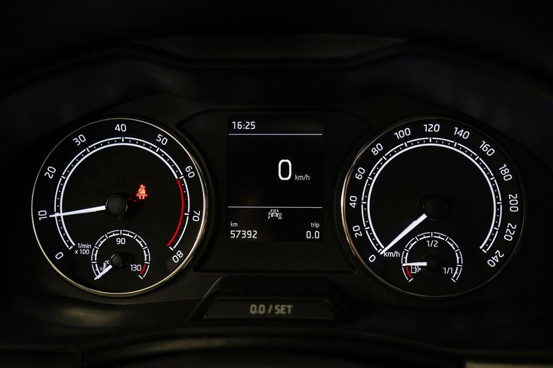 Skoda Kamiq usata a Varese (10)
