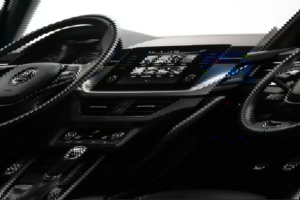 Skoda Kamiq usata a Varese (13)