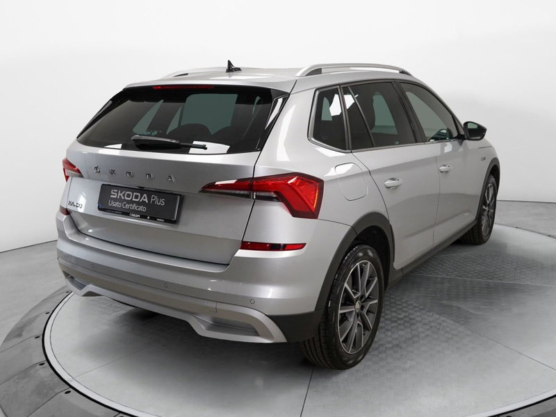 Skoda Kamiq usata a Varese (6)