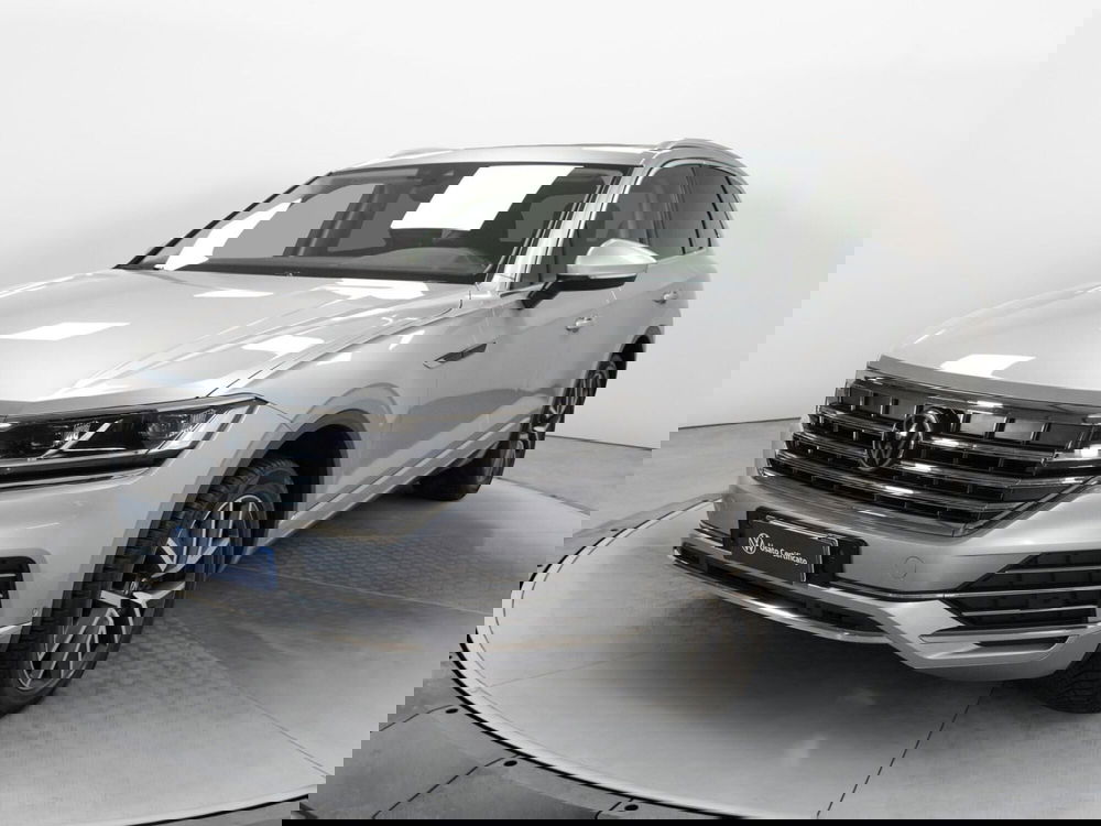 Volkswagen Touareg usata a Varese