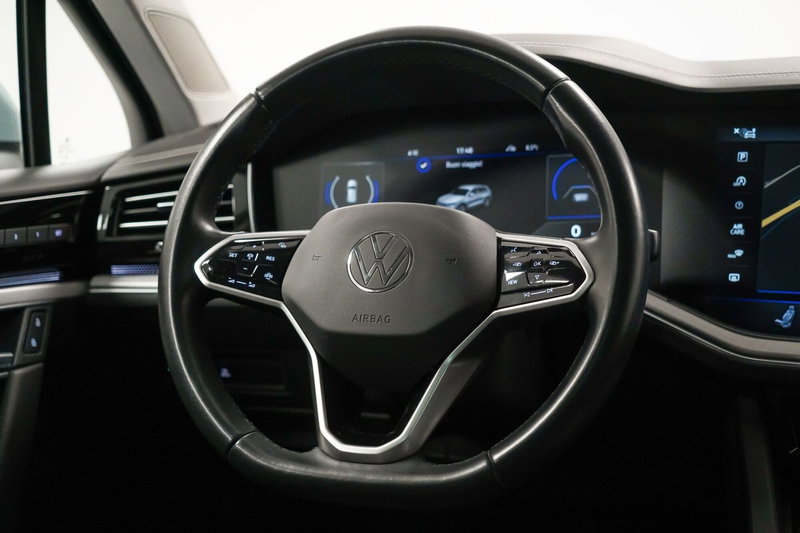 Volkswagen Touareg usata a Varese (12)