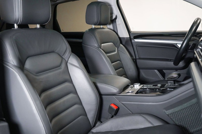 Volkswagen Touareg usata a Varese (13)