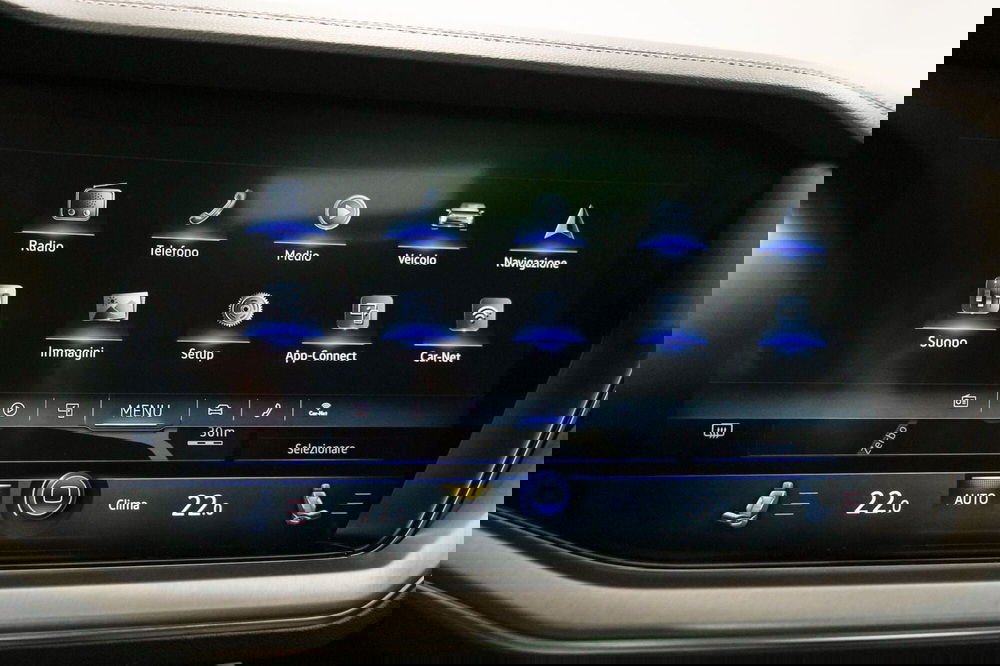 Volkswagen Touareg usata a Varese (16)