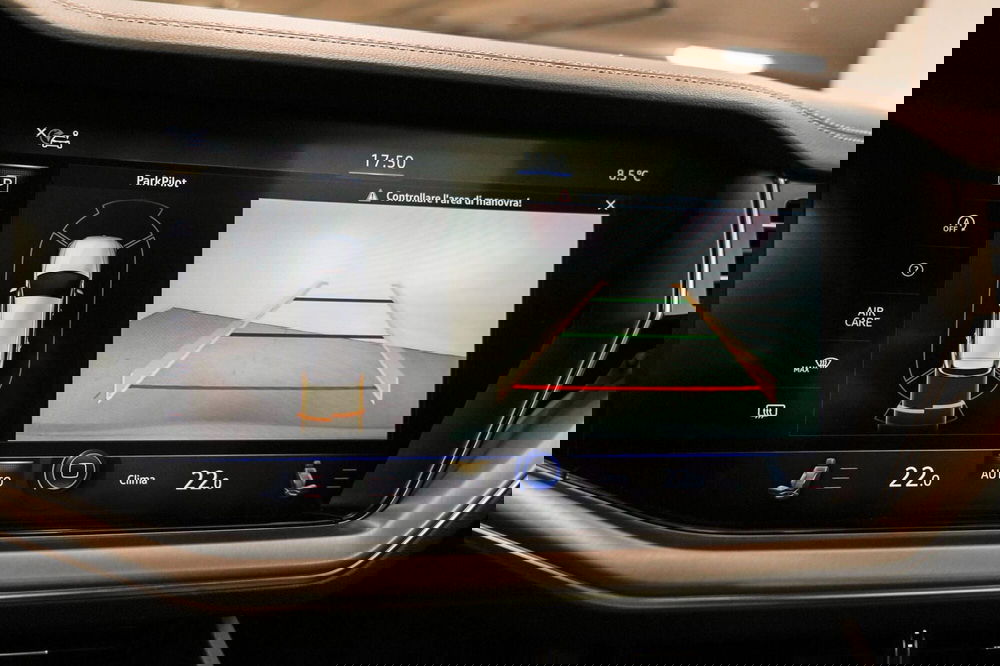 Volkswagen Touareg usata a Varese (18)