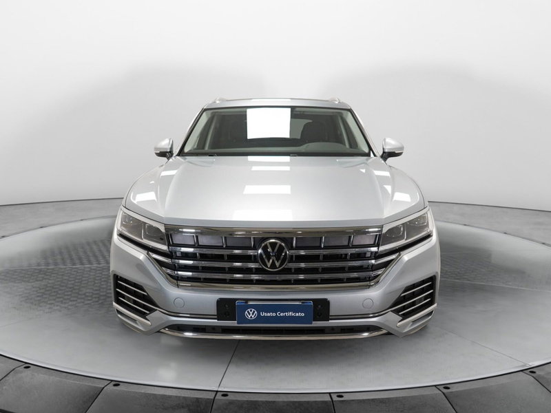 Volkswagen Touareg usata a Varese (2)