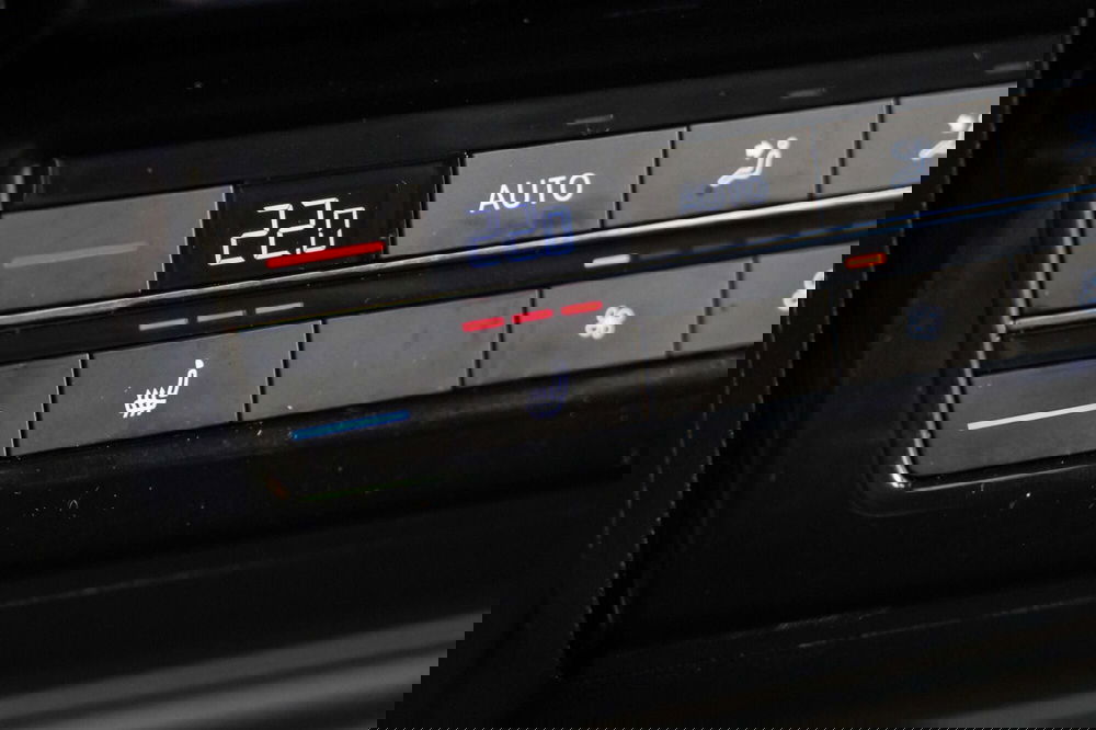 Volkswagen Touareg usata a Varese (20)