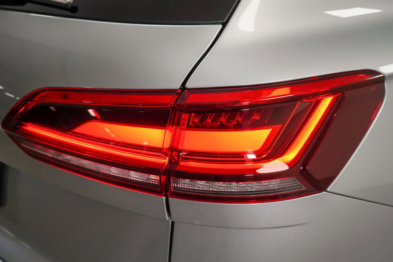 Volkswagen Touareg usata a Varese (9)