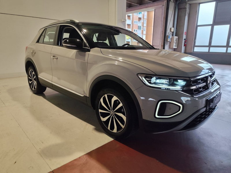 Volkswagen T-Roc usata a Monza e Brianza (8)