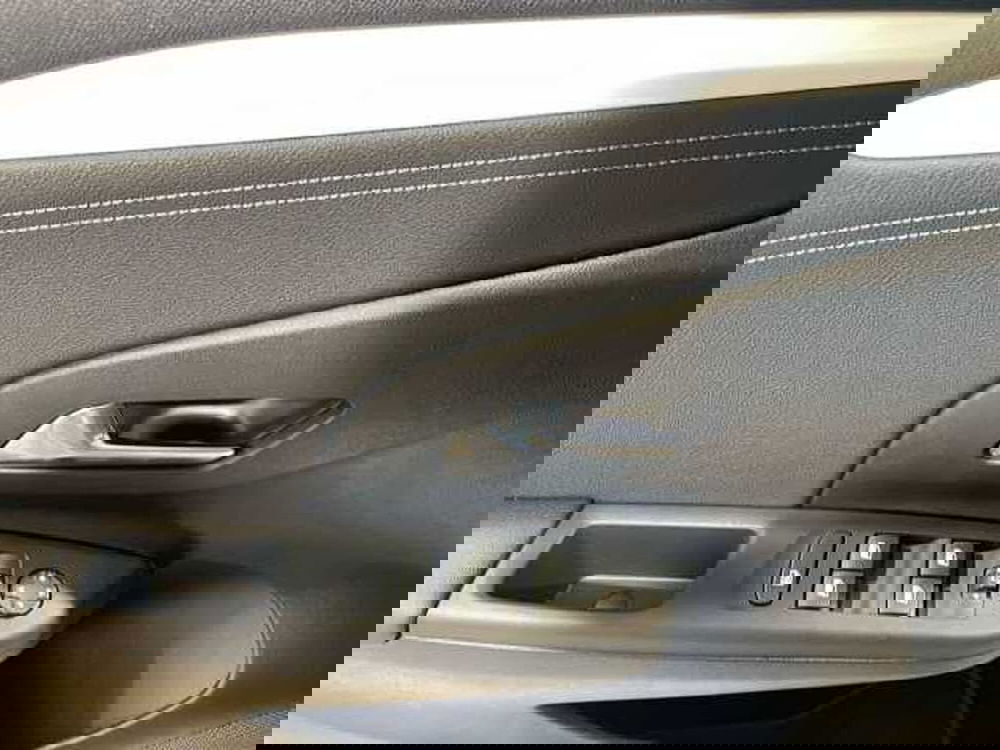 Opel Corsa nuova a Salerno (13)