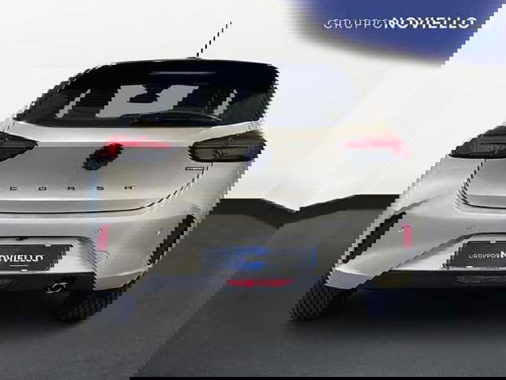 Opel Corsa nuova a Salerno (6)