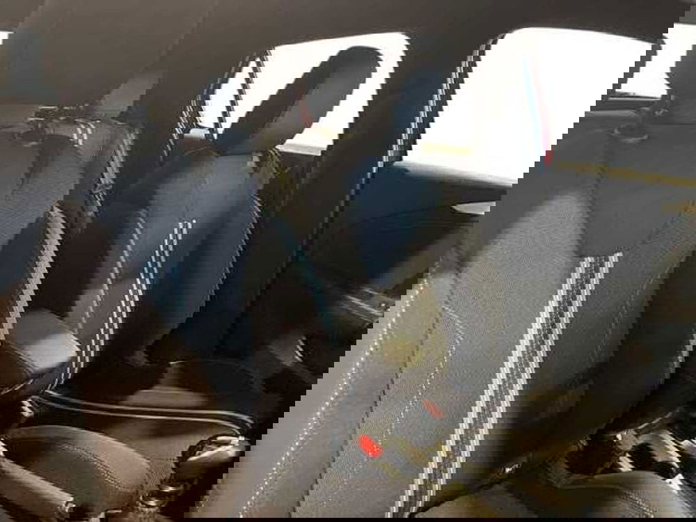 Opel Corsa nuova a Salerno (9)