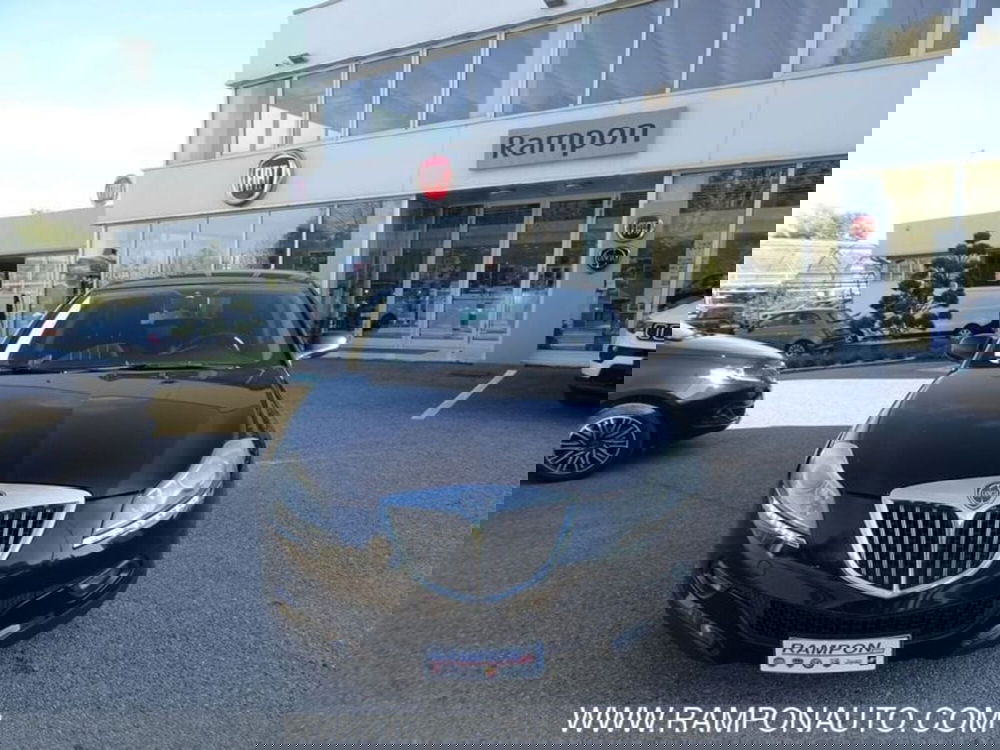 Lancia Delta usata a Venezia (6)