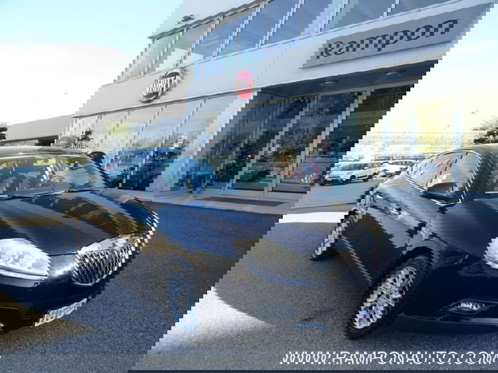 Lancia Delta usata a Venezia (7)