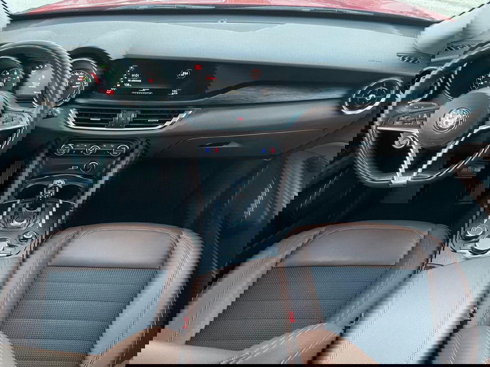 Alfa Romeo Stelvio usata a Ancona (12)